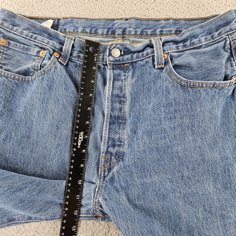 Levis 501 Jeans Mens 38x32 Blue Medium Wash Straight Leg Button Fly‎ Denim Jeans